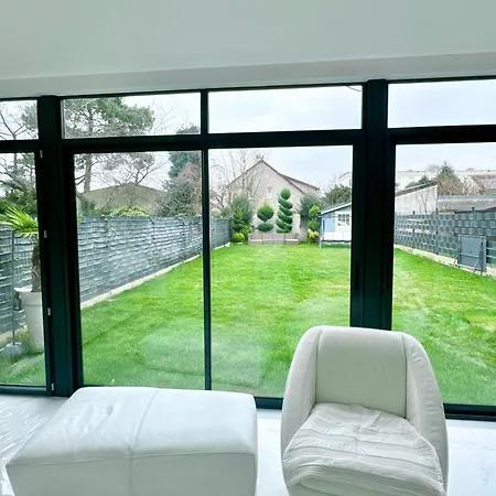 ヴィラ Maison Lumineuse A Torcy トルシー