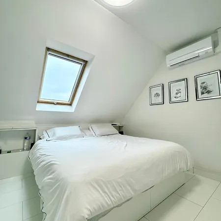 Maison Lumineuse A Torcy ヴィラ